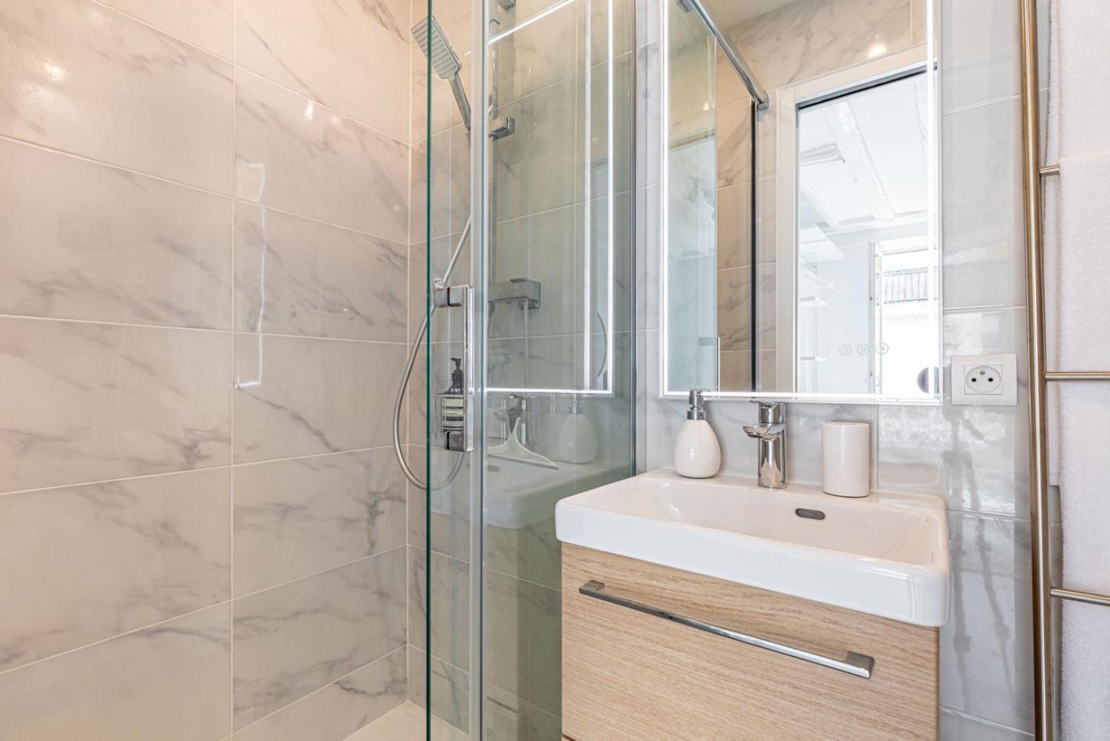 Guestready - Lumineux A Appartement Parijs