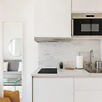 Guestready - Charmant Studio Lumineux A Paris
